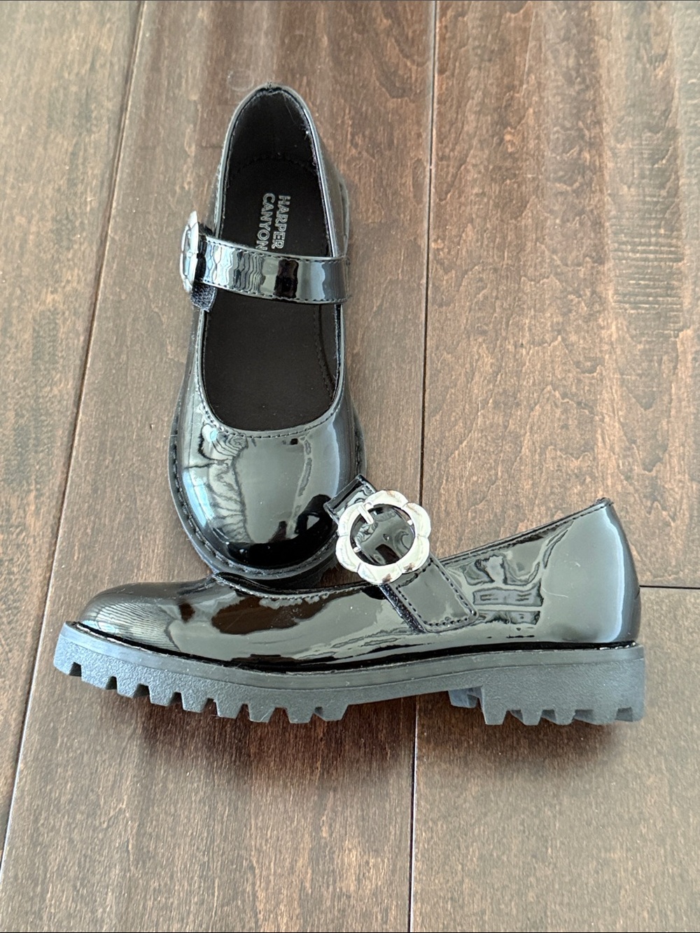 NWOT Harper Canyon Patent Mary Jane Shoes with Decorative Velcro Flower Buckle